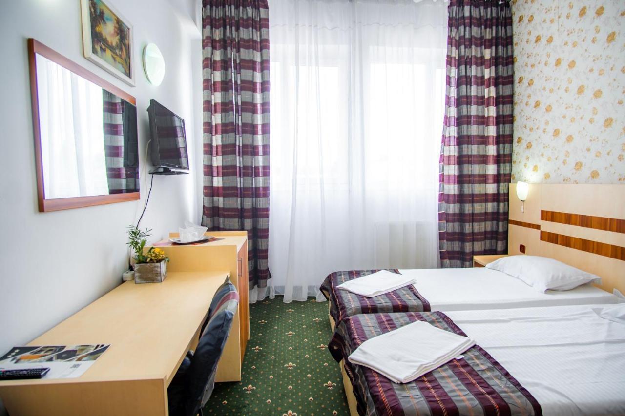 Hotel Turist Pucioasa Eksteriør bilde